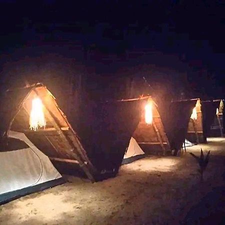 Bucana Kamp Payapa Beachfront Эль-Нидо Экстерьер фото